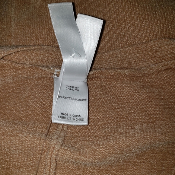 🆕️WYNNE Lounge | Sweater - Picture 3 of 10